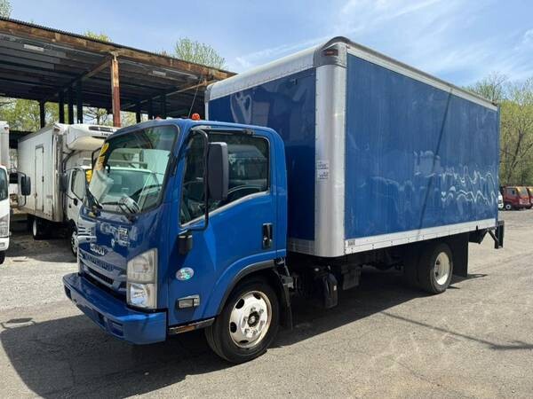 wow-a-2019-isuzu-nqr-16-feet-box-truck-with-132677-miles-staten-isla-28999-staten-island-big-0