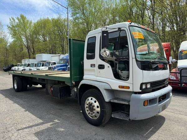 dont-miss-out-on-our-2008-gmc-t7500-flatbed-with-252000-mil-central-20499-staten-island-big-2