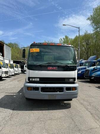 dont-miss-out-on-our-2008-gmc-t7500-flatbed-with-252000-mil-central-20499-staten-island-big-1