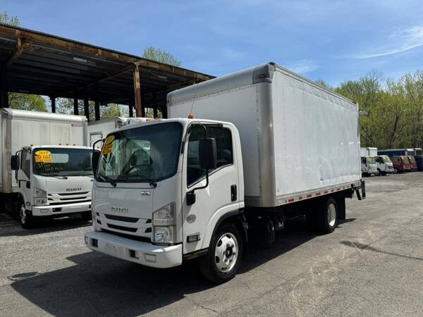 2018-isuzu-nqr-16-feet-box-truck-lift-gate-central-nj-23499-staten-island-big-0