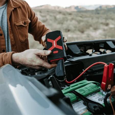 towing-jumpstarts-tire-change-lockouts-fuel-delivery-big-2