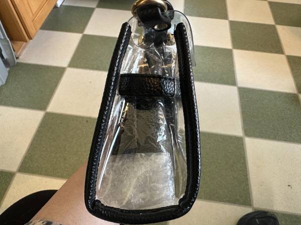 clear-plastic-pocketbooks-10-cranford-big-1