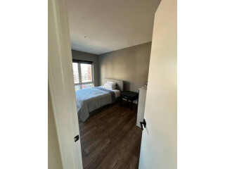 SELLING CHEAP! Queen Bed Set with high quality mattress - $200 (Allentown)