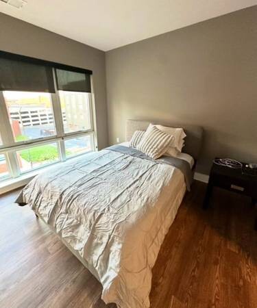 selling-cheap-queen-bed-set-with-high-quality-mattress-200-allentown-big-1