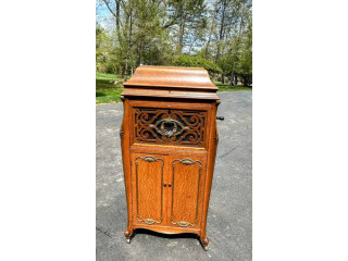 Antique Silvertone Phonograph - $275 (Bethlehem)