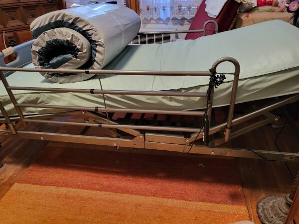 home-health-equipment-150-east-elmhurst-big-1