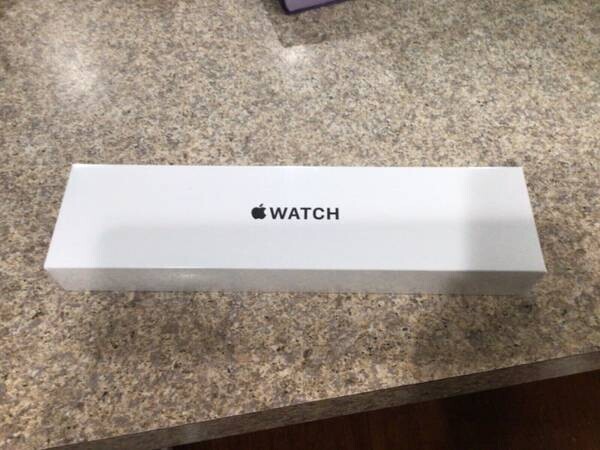 apple-watch-se-btgpscellular-44mm-silver-smartwatch-big-1